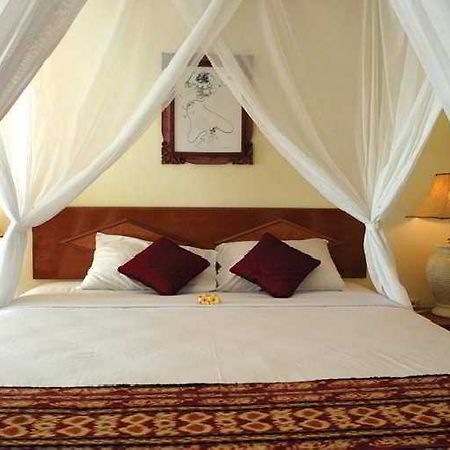 Ananda Beach Hotel Bali Esterno foto